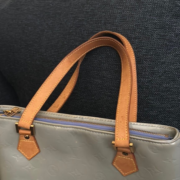 Louis Vuitton Light Sage Green Tote with Textured Leather and Structured Shape - Picture 8 of 17